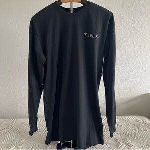 NWOT Tesla Men's Charcoal Long Sleeve Tee